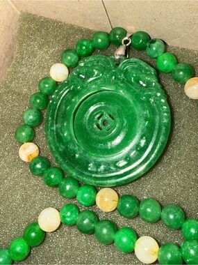 VTG Apple Green Jadeite Double Dragon Spinner Medallion Necklace Sterling 925